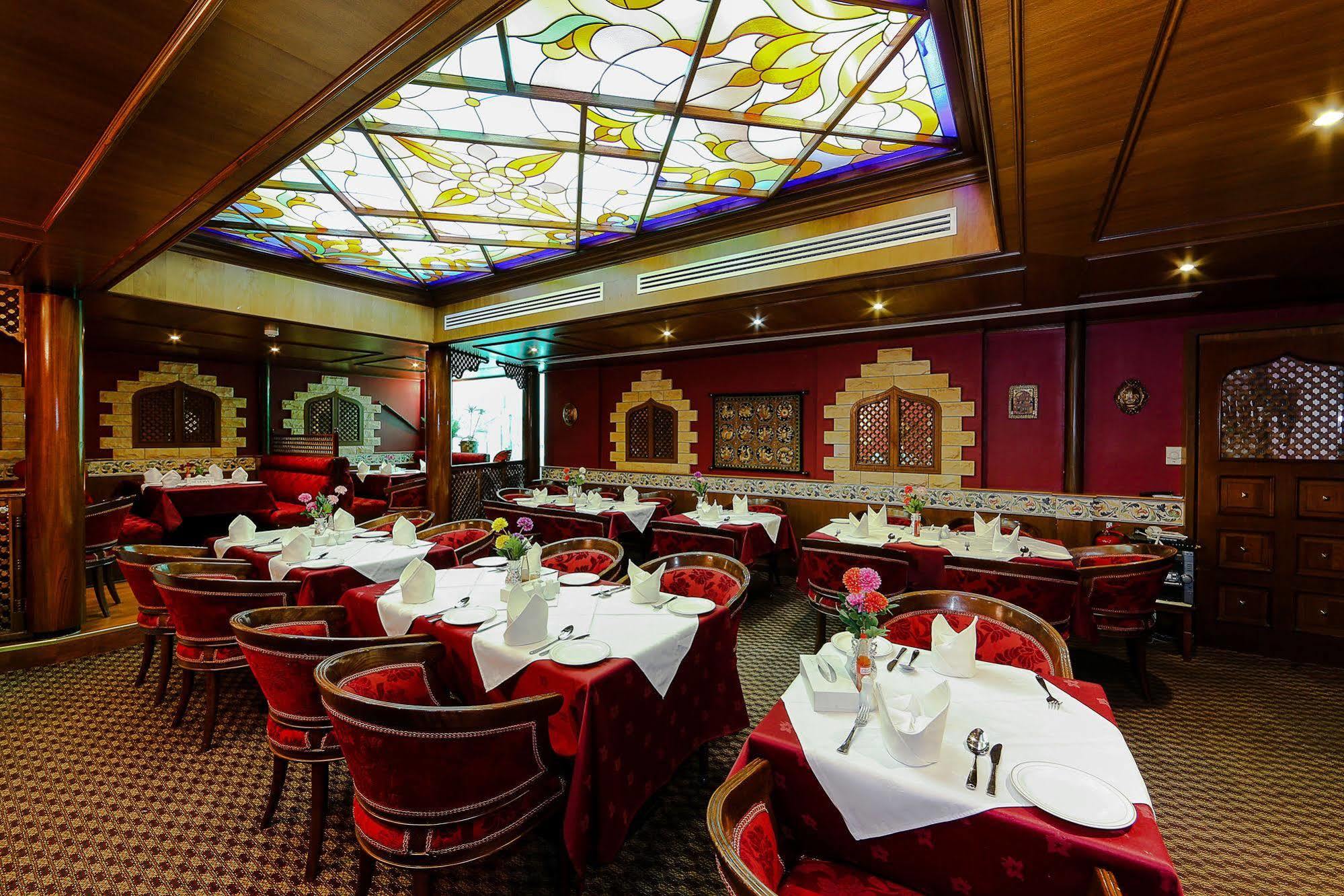 Jonrad Hotel Dubaj Zewnętrze zdjęcie